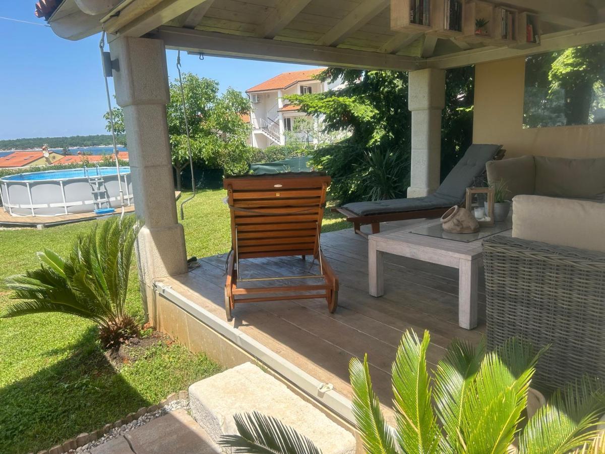Appartamento Stone House Chiara Seaview Funtana Esterno foto