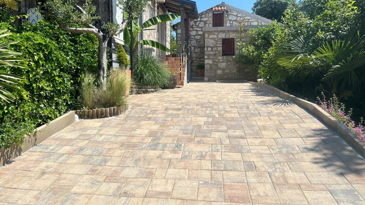 Appartamento Stone House Chiara Seaview Funtana Esterno foto